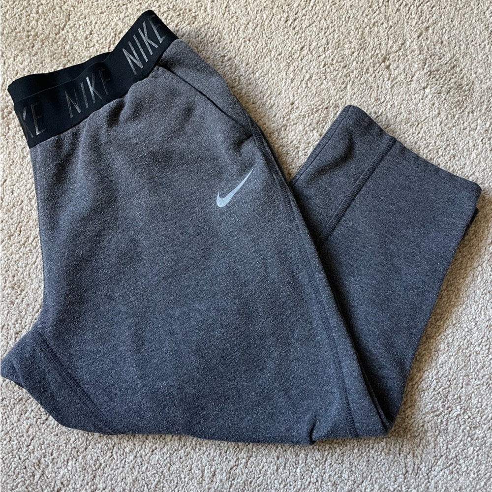 Nike Dri-Fit Gray Cropped Sweatpants Leggings Size Large